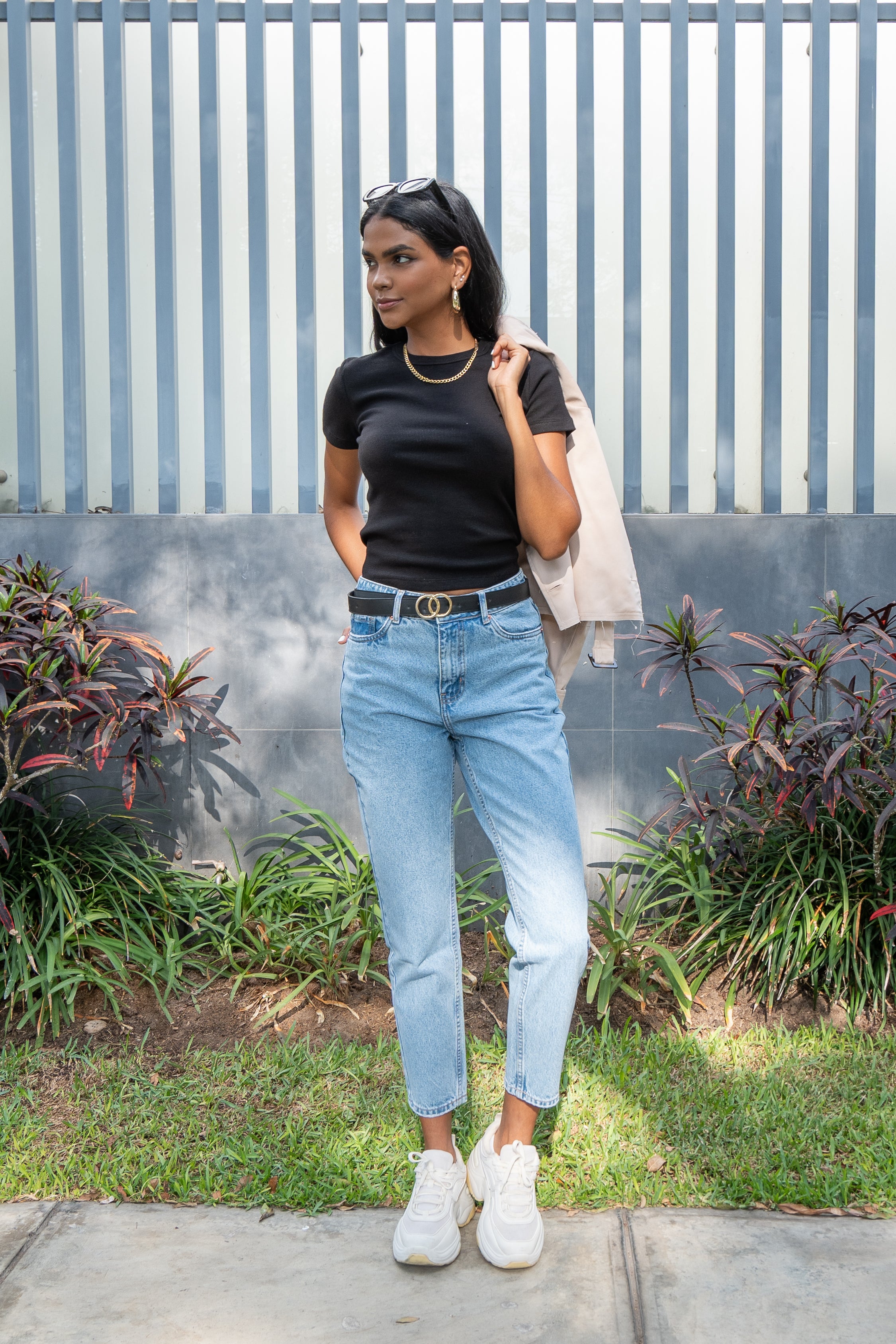 Pantalón jean Backmom – Back To Me1