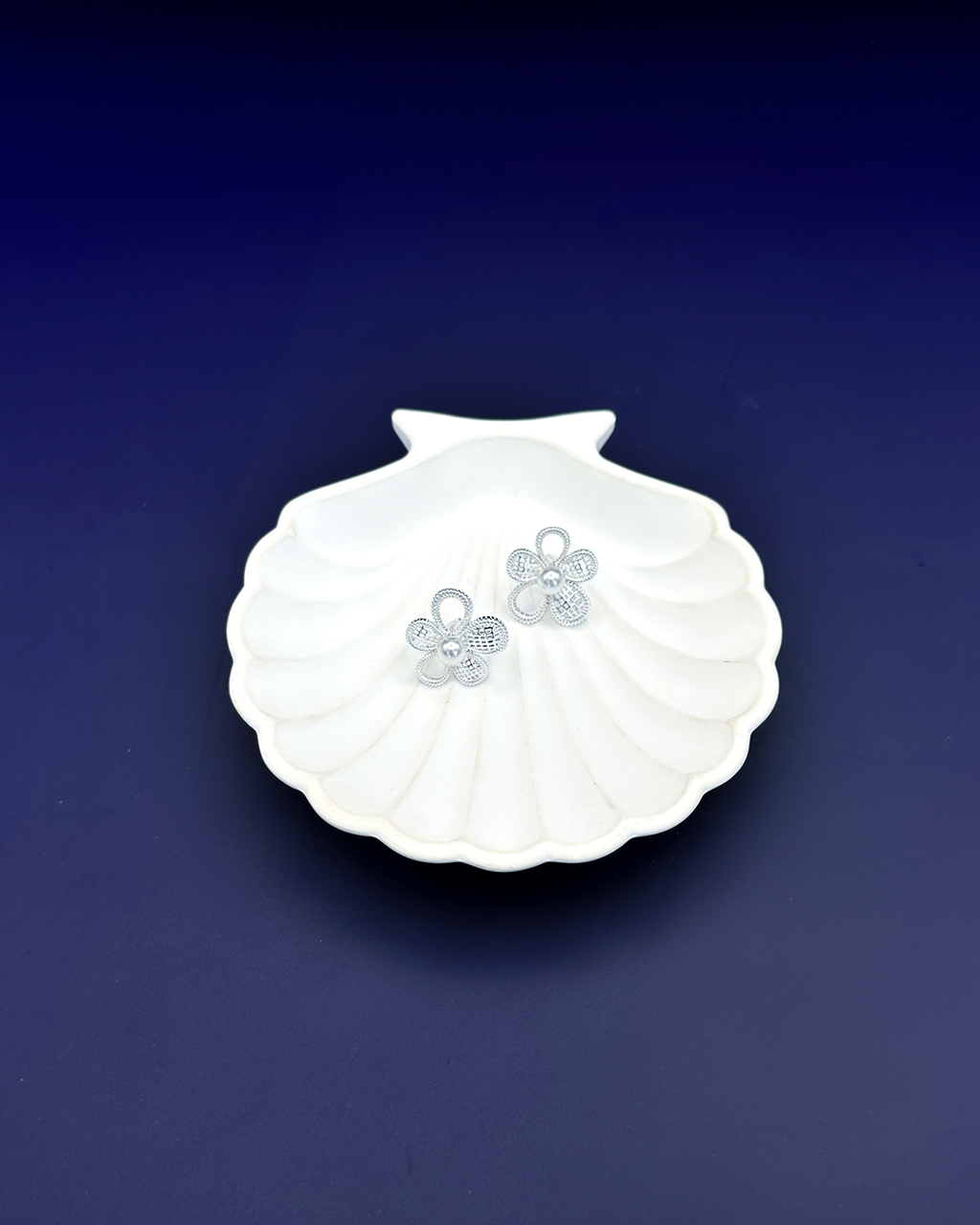 Aretes Flor Perla Waterproof