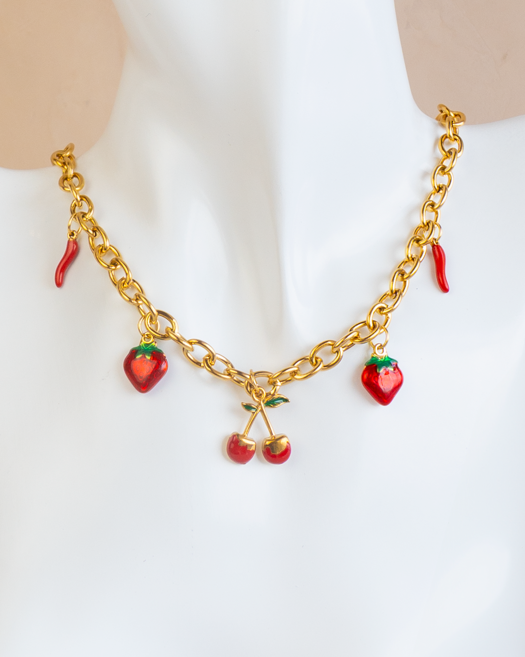 Collar Frutos Rojos Enchapado en Oro