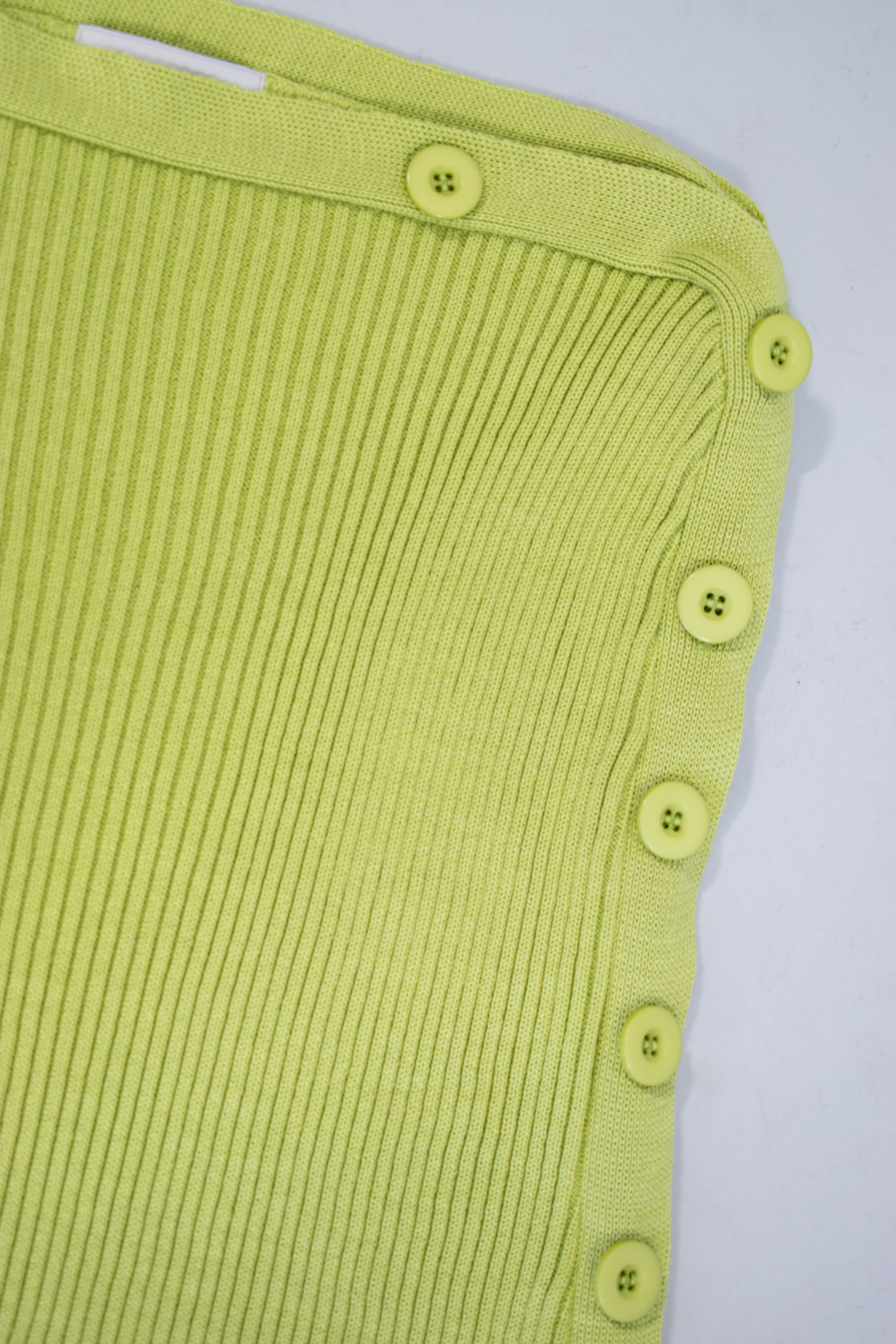 Falda knit Cut Buttons