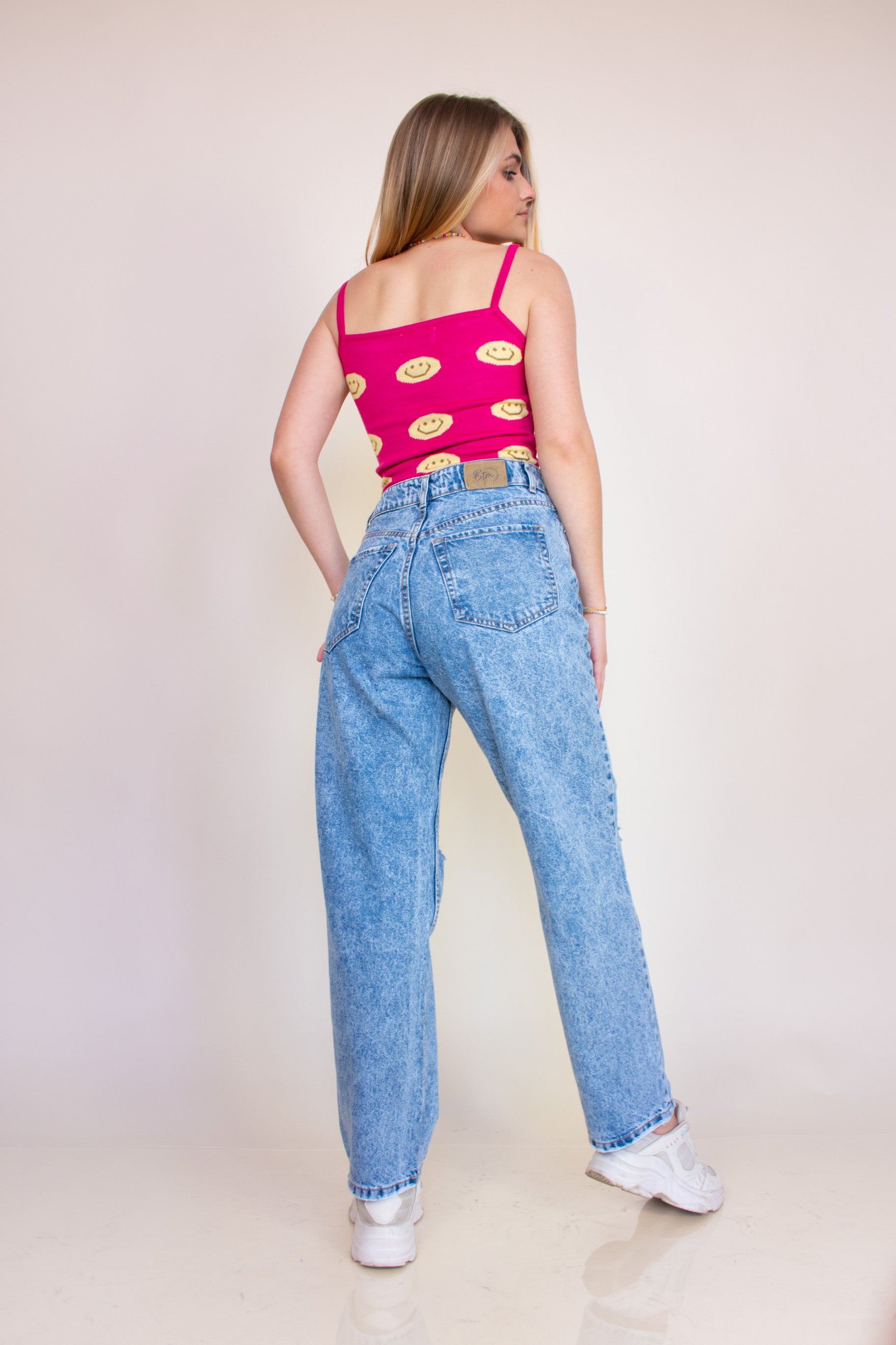 Pantalón jean Baggy Asimetric Rasgado